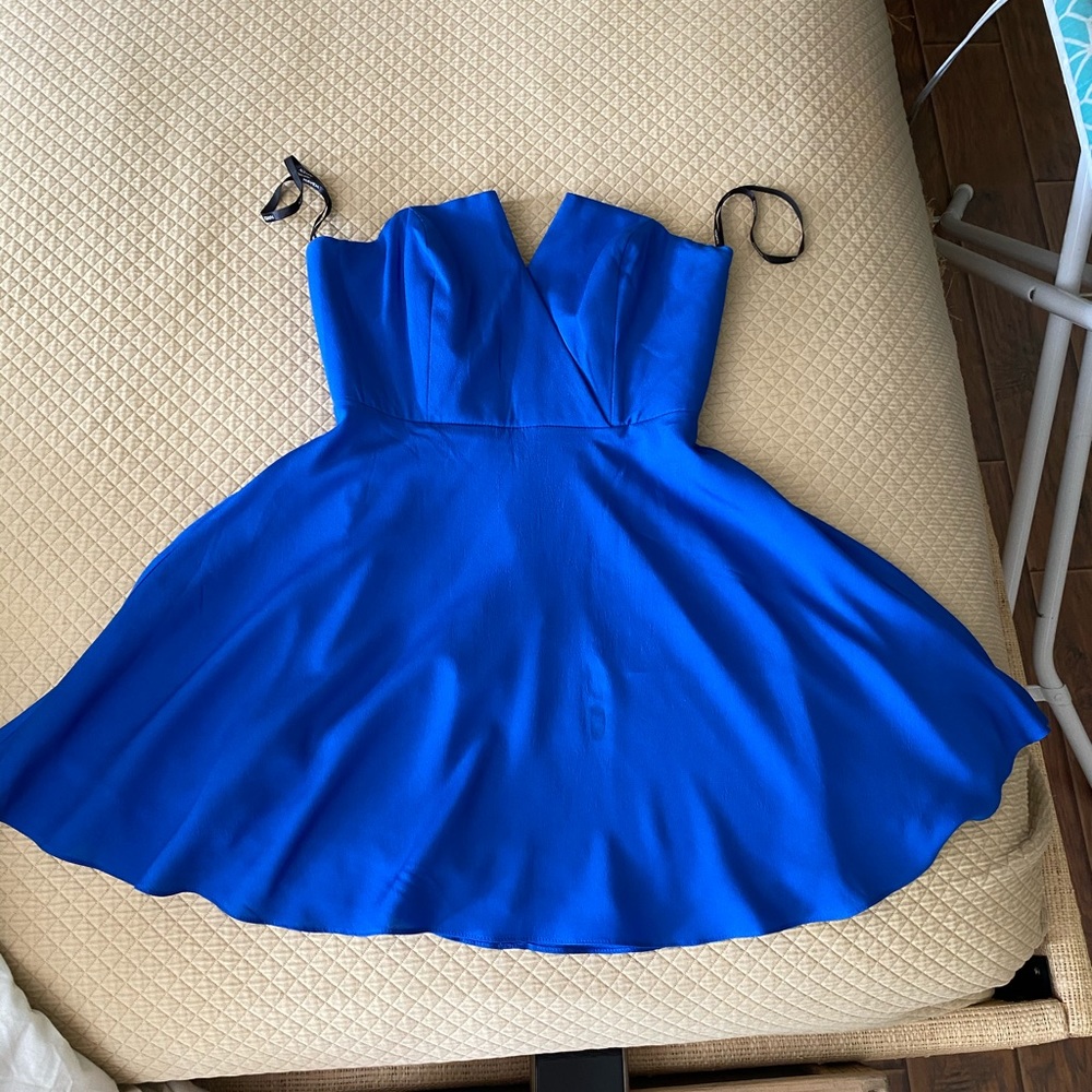 Short dress
